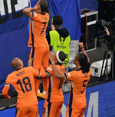 mengupas-gaya-bermain-dan-kekuatan-xavi-simons