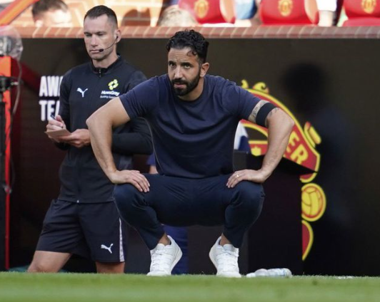 mu-dipermalukan-oleh-grimsby-town-ruben-amorim-minta-maaf