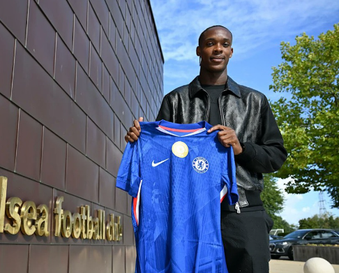 emanuel-emegha-resmi-ditransferkan-ke-chelsea