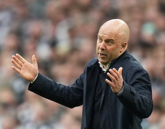 arne-slot-ungkap-alasan-mainkan-skuad-muda-di-carabao-cup