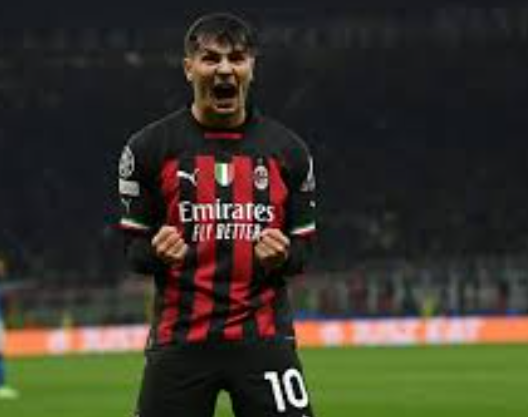 motm-pertandingan-napoli-vs-ac-milan