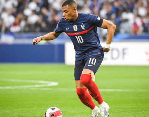 latihan-kekuatan-otot-kaki-untuk-pemain-sepak-bola